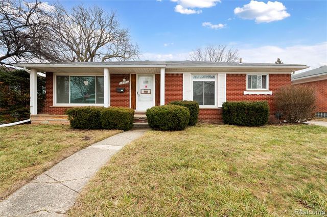 28876 Palm Beach Drive, Warren, MI 48093