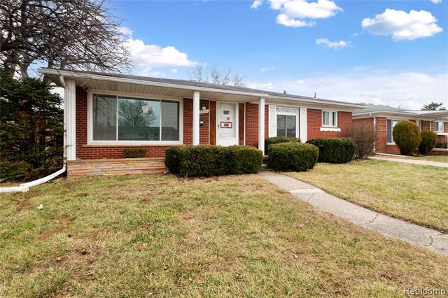 28876 Palm Beach Drive, Warren, MI 48093