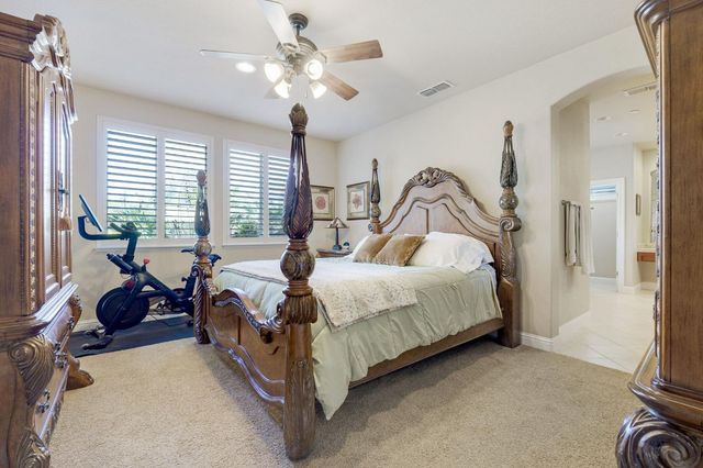 33426 Canvas Back St, Woodland, CA 95695