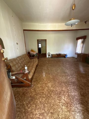 607 Clarendon Street, Mclean, TX 79057