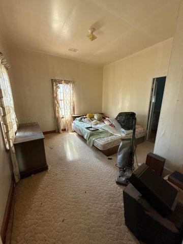 607 Clarendon Street, Mclean, TX 79057