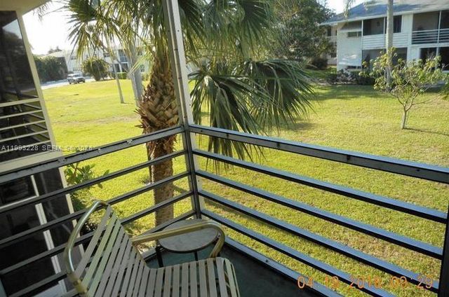 134 Coventry F 134, West Palm Beach, FL 33417