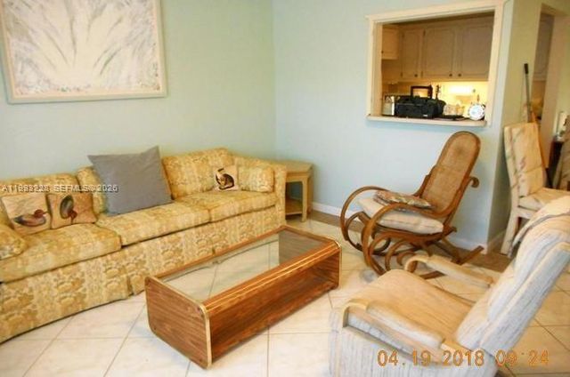 134 Coventry F 134, West Palm Beach, FL 33417