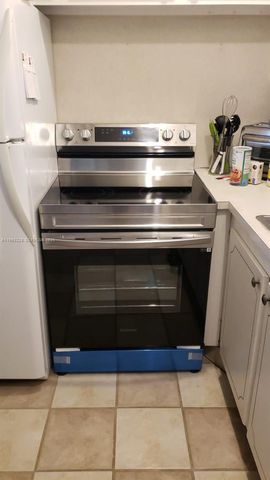 134 Coventry F 134, West Palm Beach, FL 33417