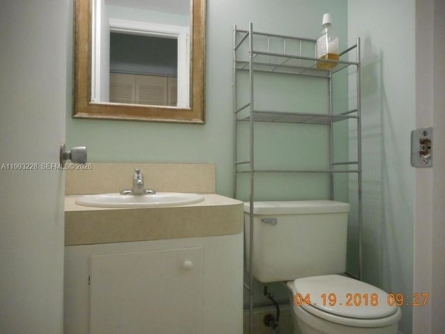 134 Coventry F 134, West Palm Beach, FL 33417