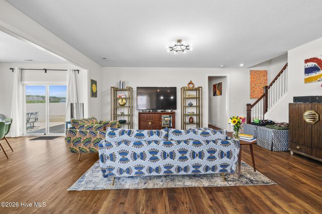 103 Ashbee Court, Moyock, NC 27958