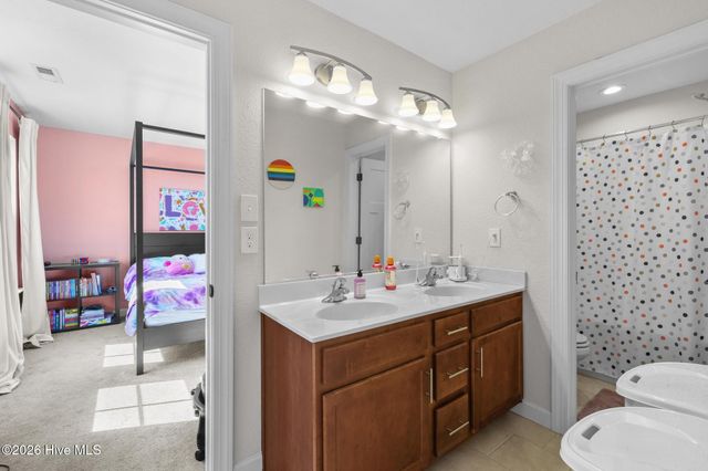 103 Ashbee Court, Moyock, NC 27958