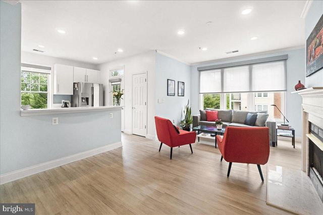 110 CHEVY CHASE ST #301, Gaithersburg, MD 20878