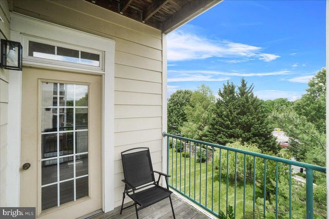 110 CHEVY CHASE ST #301, Gaithersburg, MD 20878