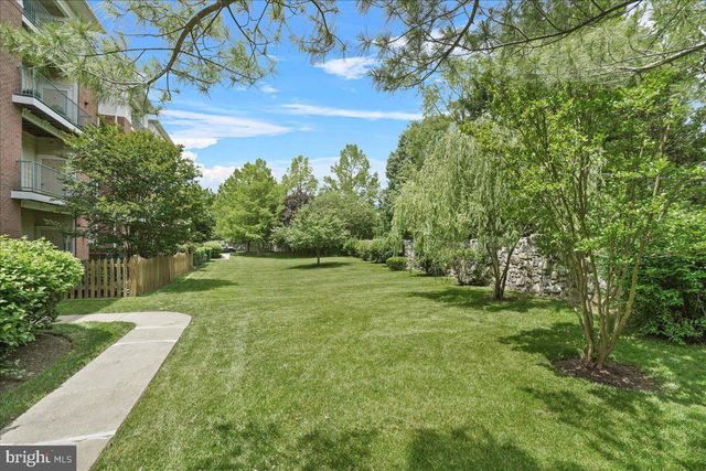 110 CHEVY CHASE ST #301, Gaithersburg, MD 20878