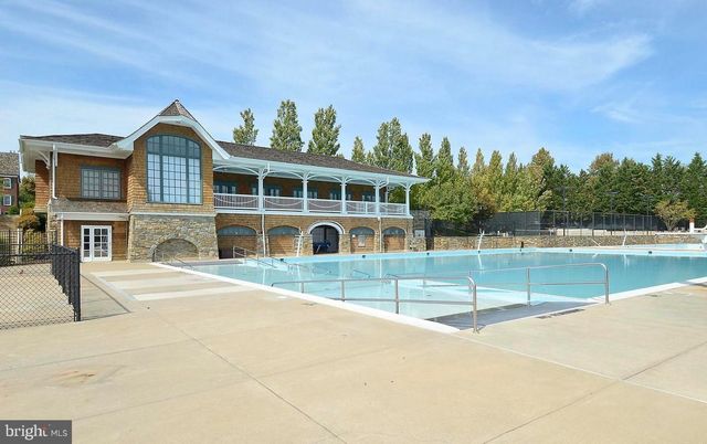 110 CHEVY CHASE ST #301, Gaithersburg, MD 20878