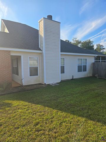 105 Fieldwalk Chase, Bonaire, GA 31005