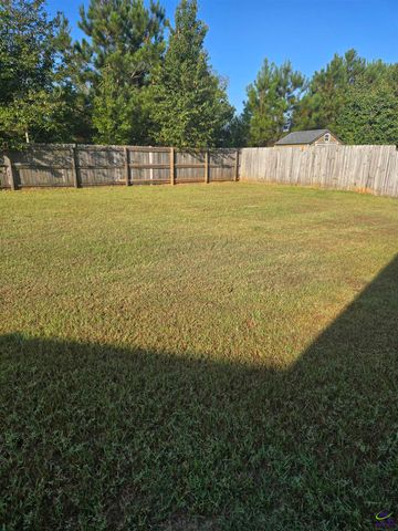 105 Fieldwalk Chase, Bonaire, GA 31005