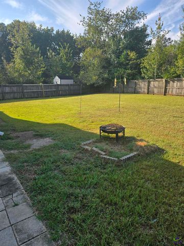 105 Fieldwalk Chase, Bonaire, GA 31005