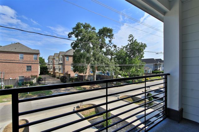 912A W 21st Street, Houston, TX 77008