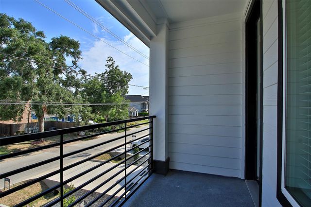 912A W 21st Street, Houston, TX 77008