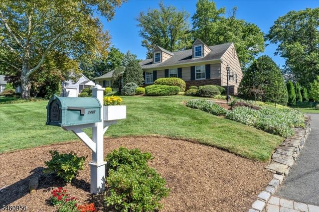 1407 Chapel Hill Rd, Mountainside Boro, NJ 07092