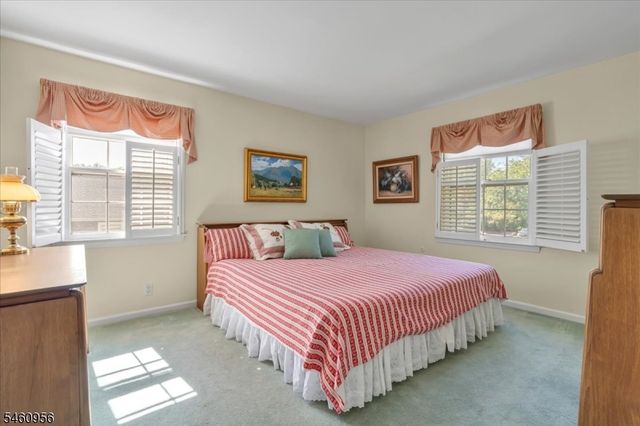 1407 Chapel Hill Rd, Mountainside Boro, NJ 07092