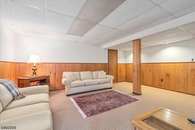 1407 Chapel Hill Rd, Mountainside Boro, NJ 07092