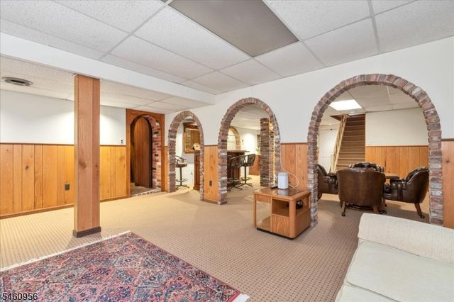 1407 Chapel Hill Rd, Mountainside Boro, NJ 07092