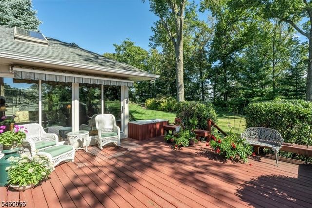 1407 Chapel Hill Rd, Mountainside Boro, NJ 07092