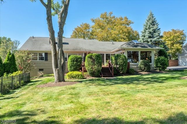 1407 Chapel Hill Rd, Mountainside Boro, NJ 07092