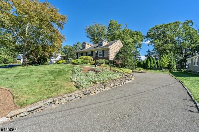 1407 Chapel Hill Rd, Mountainside Boro, NJ 07092