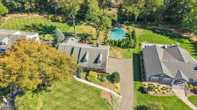1407 Chapel Hill Rd, Mountainside Boro, NJ 07092