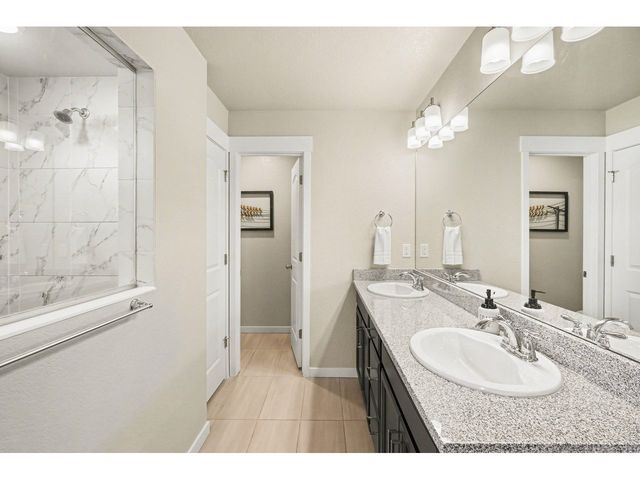 4453 Barrow Ln, Timnath, CO 80547