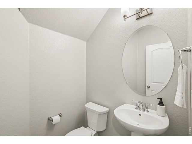 4453 Barrow Ln, Timnath, CO 80547