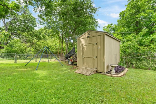 1206 Bales Street, Cleburne, TX 76033