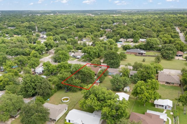 1206 Bales Street, Cleburne, TX 76033