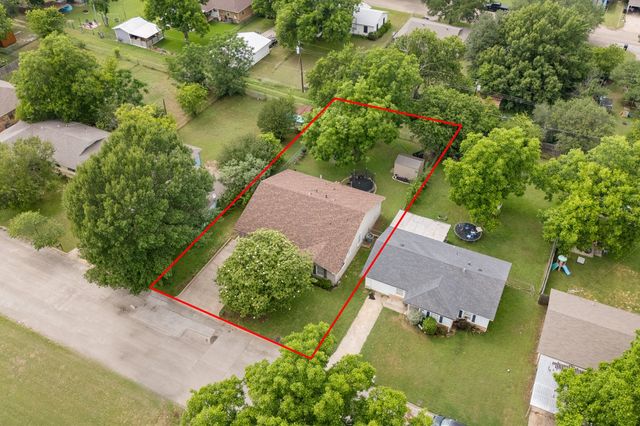 1206 Bales Street, Cleburne, TX 76033