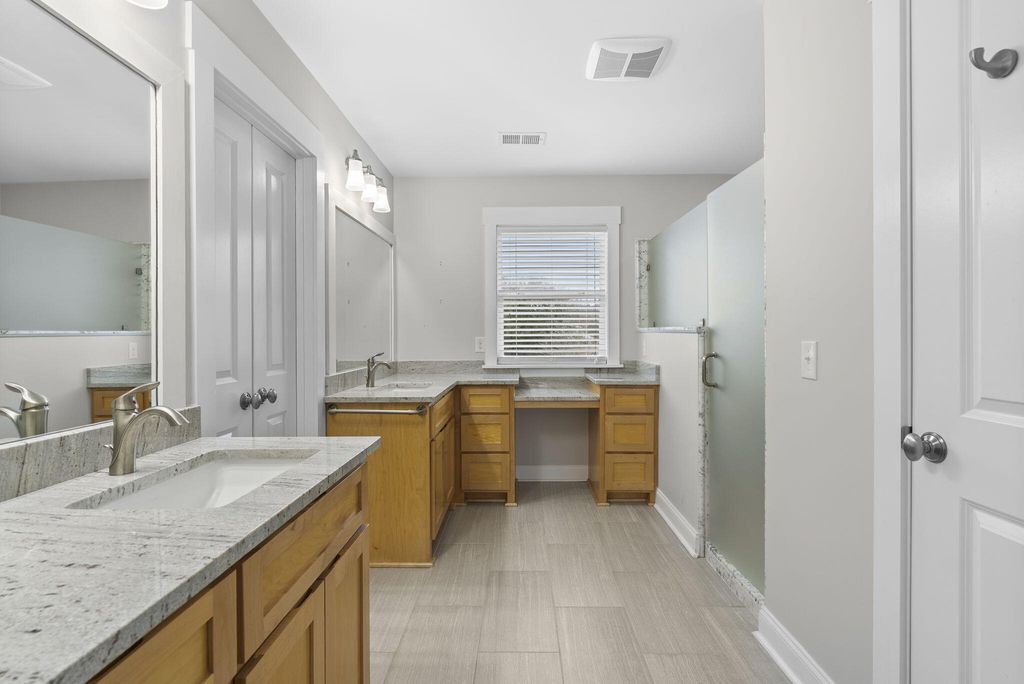 Image 14 of property listing at 2042 Pinopolis Road, Pinopolis, SC 29469