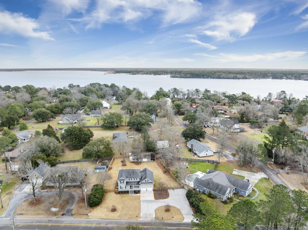 Image 2 of property listing at 2042 Pinopolis Road, Pinopolis, SC 29469