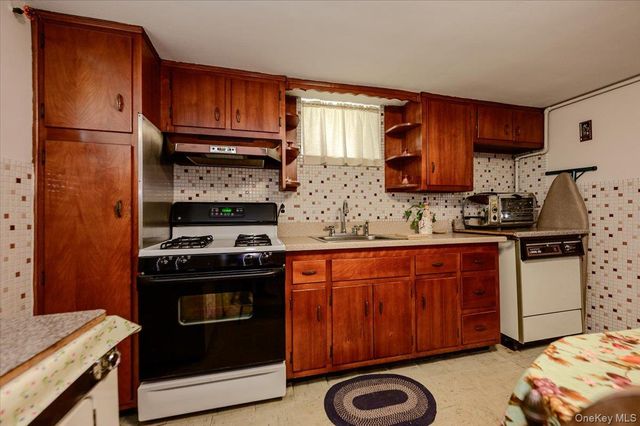 3061 Lasalle Avenue, Bronx, NY 10461