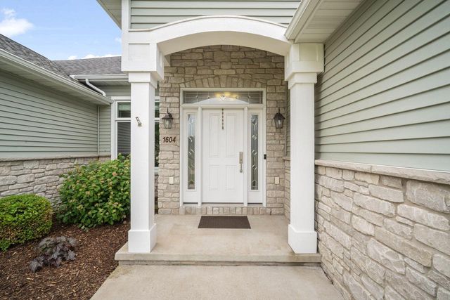 1604 Bellevue BOULEVARD, Fond Du Lac, WI 54937
