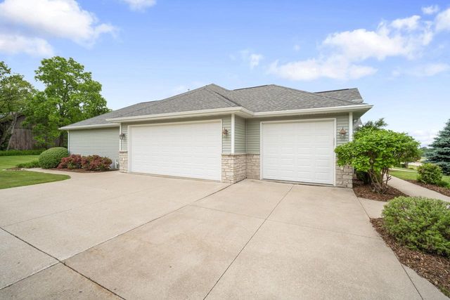 1604 Bellevue BOULEVARD, Fond Du Lac, WI 54937