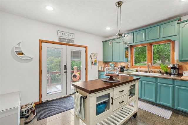 4071 Ivanrest Avenue, Grandville, MI 49418