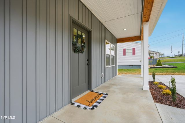 2645 Anderson Street, Bristol, TN 37620