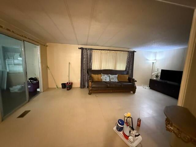 1817 DOLPHIN Place, Deerfield Beach, FL 33442