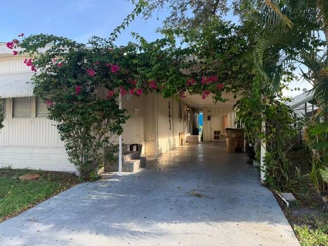 1817 DOLPHIN Place, Deerfield Beach, FL 33442