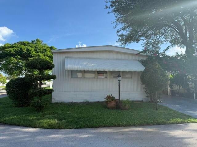 1817 DOLPHIN Place, Deerfield Beach, FL 33442