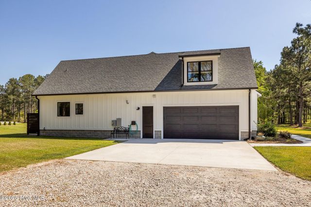 364 Old Stanton Road, Beaufort, NC 28516