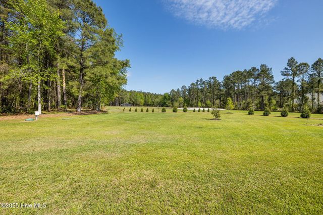 364 Old Stanton Road, Beaufort, NC 28516