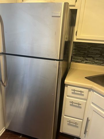 1227 S Harlem Avenue 512, Berwyn, IL 60402