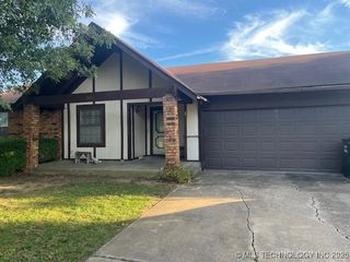 10318 E 116th Place North, Owasso, OK 74021