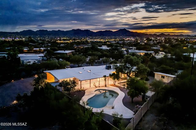 6337 N Pomona Road, Tucson, AZ 85704