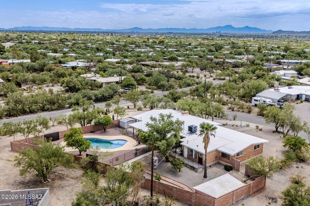 6337 N Pomona Road, Tucson, AZ 85704