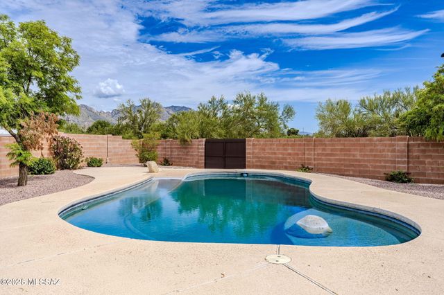 6337 N Pomona Road, Tucson, AZ 85704